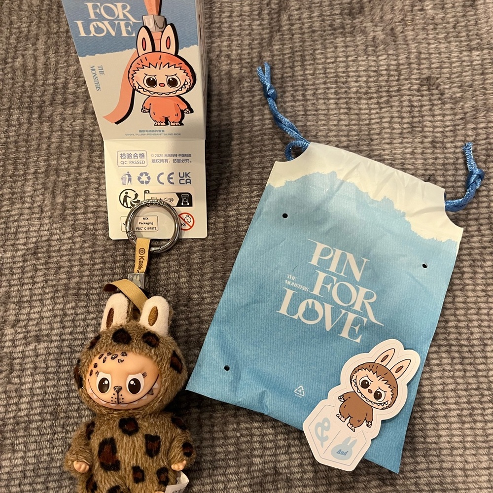 *Custom* PIN FOR LOVE “LA CHEEBU” Letter &